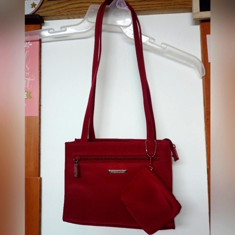 NWOT Frankie and Johnnie burgundy purse